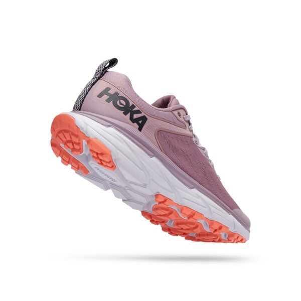 HOKA W CHALLENGER ATR 6 Elderb