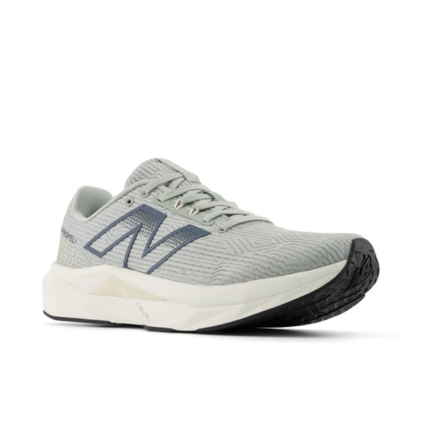 NEW BALANCE FuelCell Propel V5