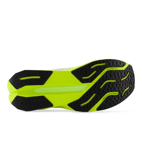 NEW BALANCE FuelCell Propel V5