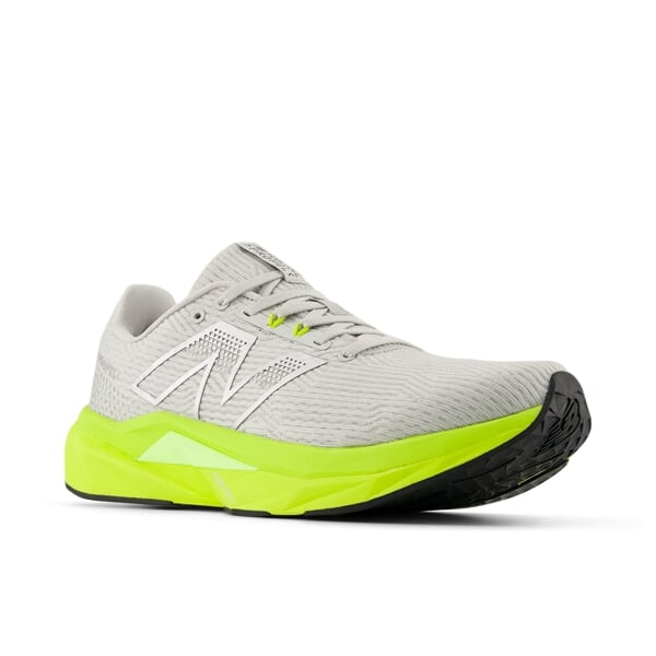 NEW BALANCE FuelCell Propel V5