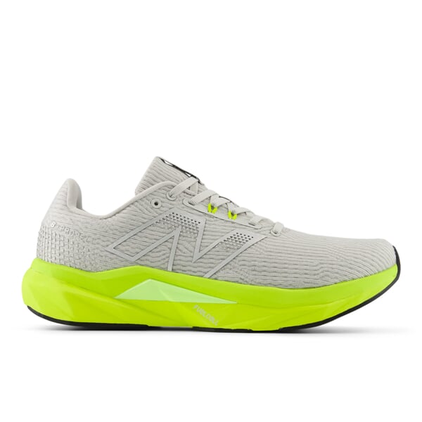 NEW BALANCE FuelCell Propel V5