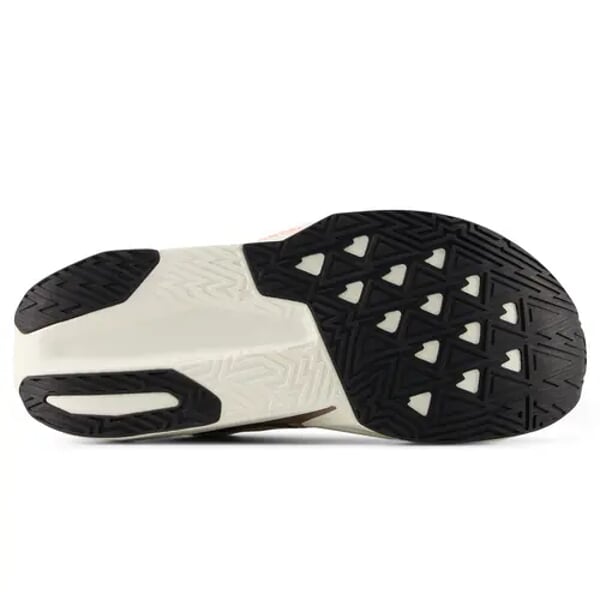 NEW BALANCE FuelCell Rebel V5