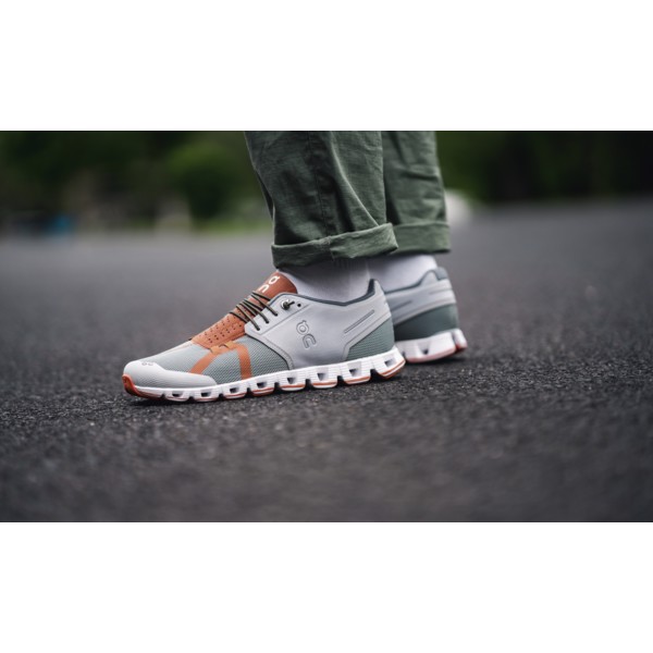 on cloud 70 30 moss hazel