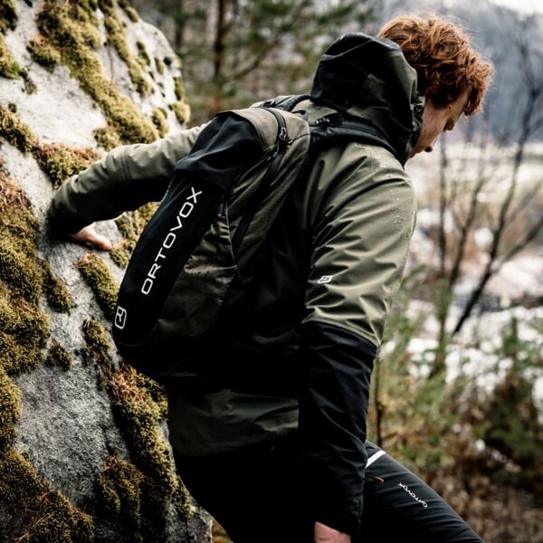 ORTOVOX TRAVERSE 20 Dark Wild
