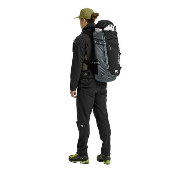 ORTOVOX TRAVERSE 40 Dark Arcti